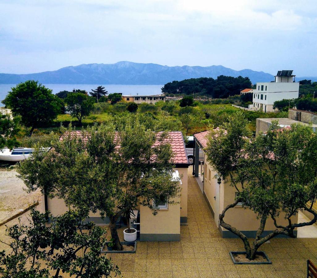 Manora Sucuraj 2 Bedroom Apartment 外观 照片